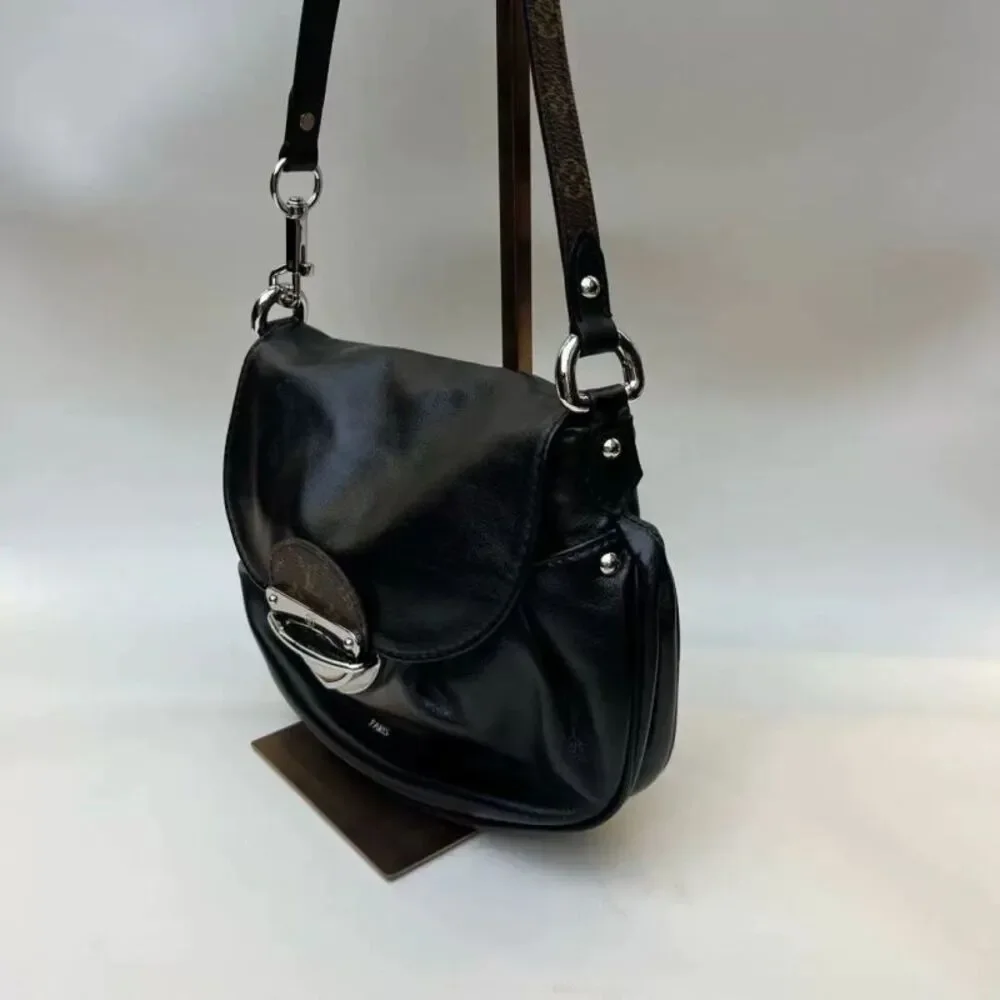 Louis Vuitton Women Pre-Loved Bag Brand New Condition